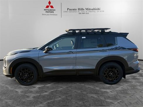 New 2026 Mitsubishi Outlander Trail Edition image 8