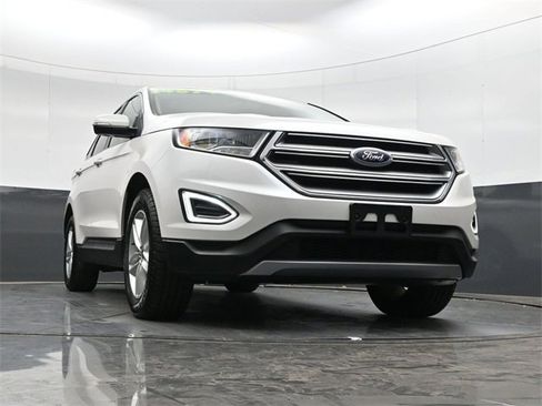 Used 2018 Ford Edge SEL w/ Equipment Group 201A image 35