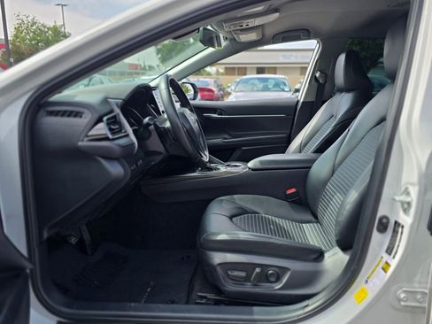 Used 2023 Toyota Camry SE w/ Protection Package (Q2) (TMS) FWD image 12