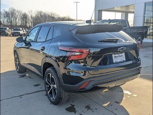 New 2026 Chevrolet Trax RS w/ Driver Confidence Package FWD image 8