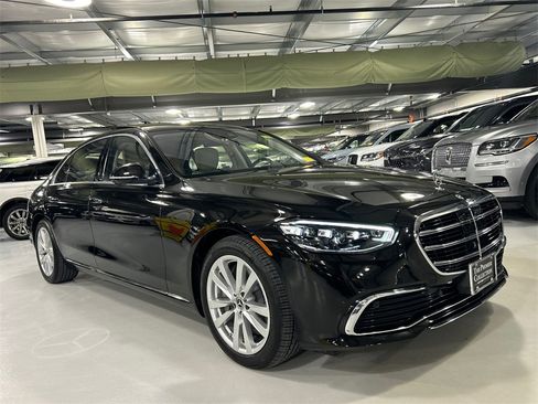 Used 2021 Mercedes-Benz S 500 S 500 image 1