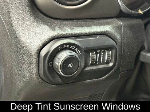 Used 2019 Jeep Wrangler Unlimited Sport S image 18