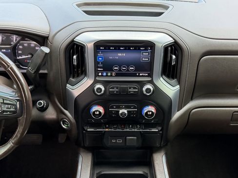 Used 2020 GMC Sierra 1500 Elevation w/ Elevation Value Package AWD/4WD image 14