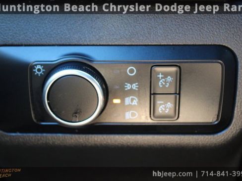 Used 2025 Ford Escape ST-Line image 18