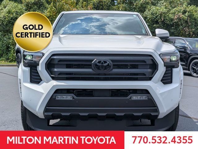 Certified 2025 Toyota Tacoma SR5 AWD/4WD image 11