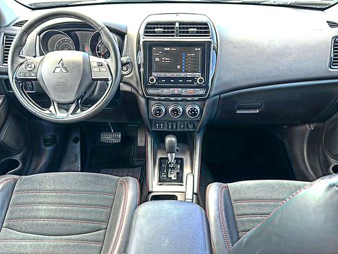 Used 2023 Mitsubishi Outlander Sport SE AWD/4WD image 20