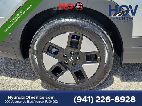 Certified 2026 Hyundai Santa Fe SEL FWD image 10