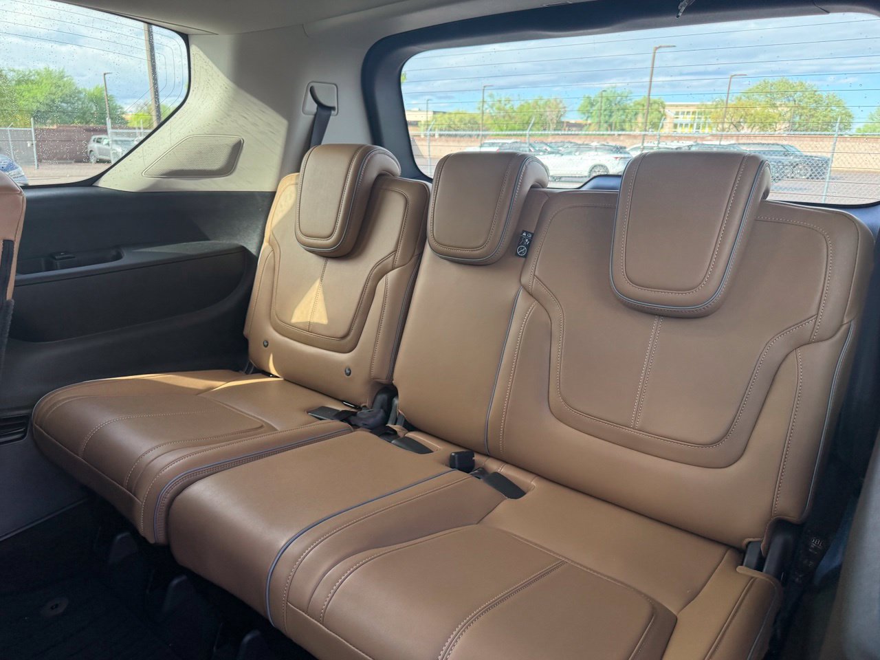 Certified 2025 INFINITI QX80 Sensory AWD/4WD image 8