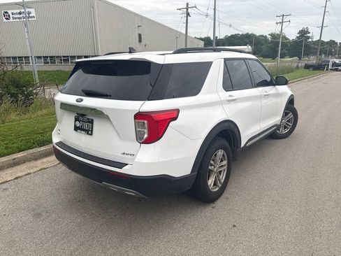 Used 2023 Ford Explorer XLT w/ Equipment Group 202A AWD/4WD image 3