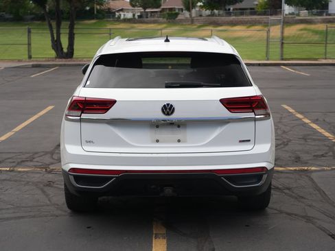 Used 2020 Volkswagen Atlas Cross Sport SEL AWD/4WD image 4