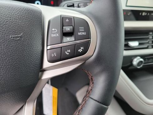 New 2025 Ford Explorer Active w/ Active Comfort Package image 18