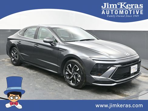 Used 2025 Hyundai Sonata SEL image 1