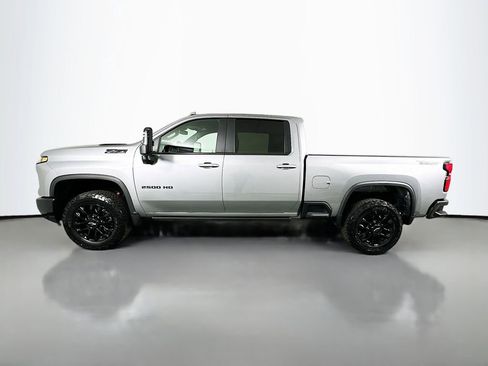 Used 2025 Chevrolet Silverado 2500 LT w/ Trail Boss Package image 8