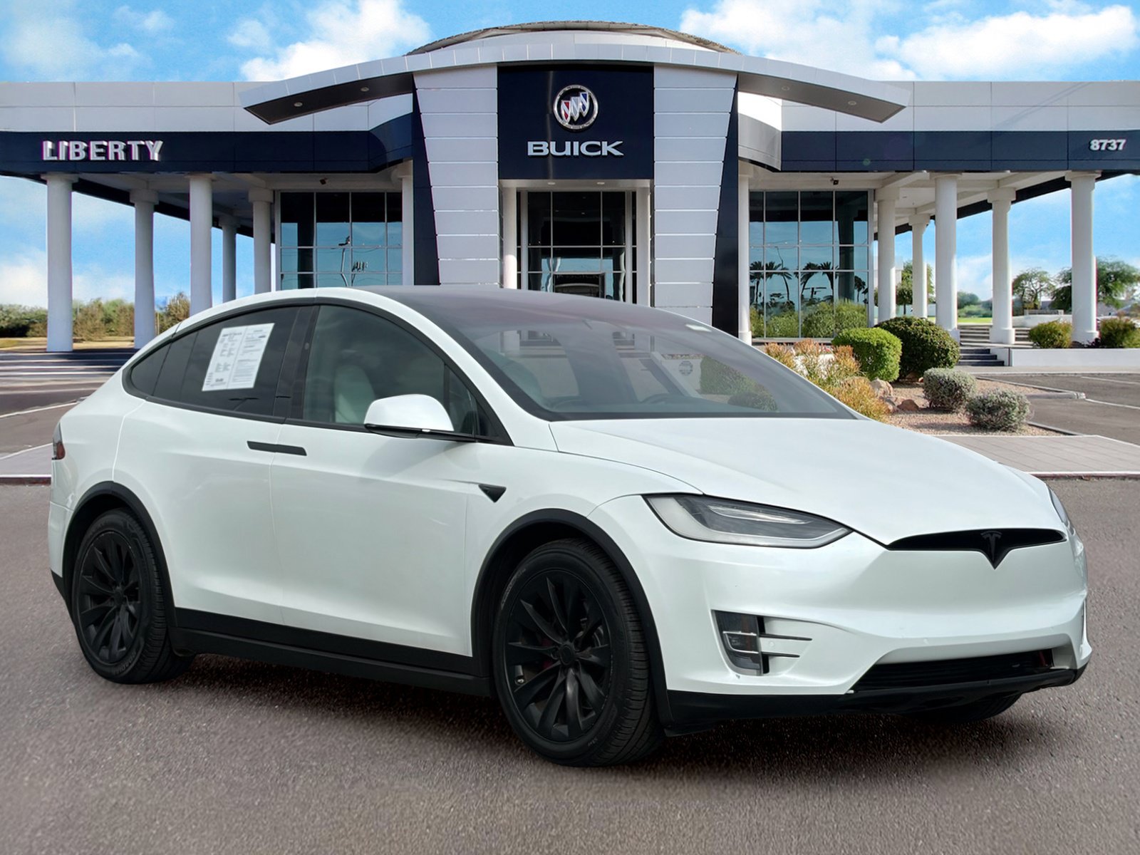 Used 2018 Tesla Model X 100D AWD/4WD image 2