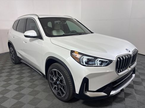 New 2026 BMW X1 xDrive28i w/ Technology Package AWD/4WD image 4