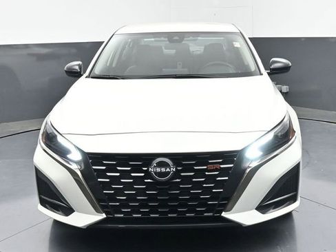 Used 2025 Nissan Altima 2.5 SR AWD/4WD image 40