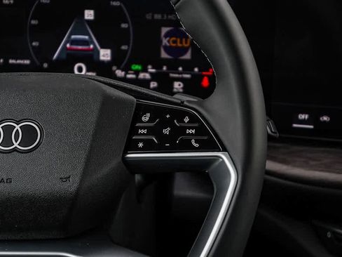 New 2025 Audi Q5 Premium Plus image 17