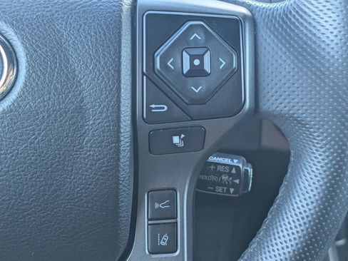 Used 2021 Toyota Tacoma TRD Off-Road w/ Technology Package RWD image 27