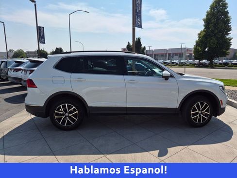 Used 2021 Volkswagen Tiguan SE AWD/4WD image 2