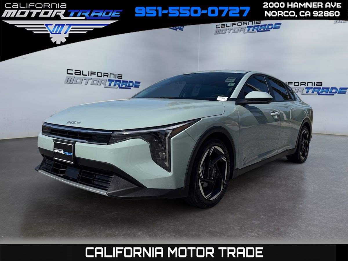 Used 2025 Kia K4 EX FWD image 1