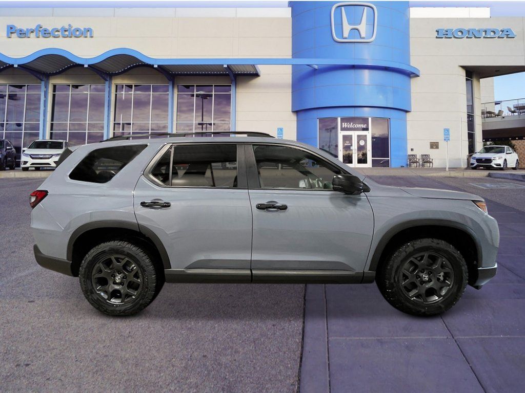 New 2026 Honda Pilot TrailSport image 8