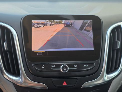 Used 2020 Chevrolet Equinox Premier FWD image 22