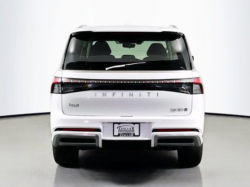 Used 2025 INFINITI QX80 Sensory AWD/4WD image 6