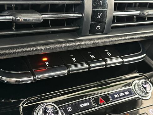 Used 2020 Lincoln Corsair FWD w/ Premium Package image 21