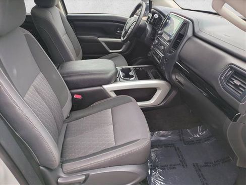 Used 2023 Nissan Titan SV w/ SV Convenience Package AWD/4WD image 19