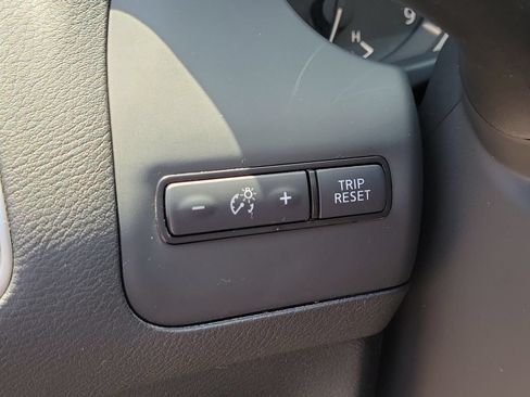 Used 2021 INFINITI Q50 Luxe w/ Seat & Sound Package RWD image 14