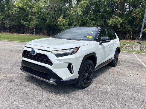 Used 2023 Toyota RAV4 XSE w/ XSE Grade Weather Package AWD/4WD image 3