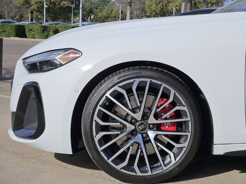 Used 2025 Audi S5 Premium Plus image 12