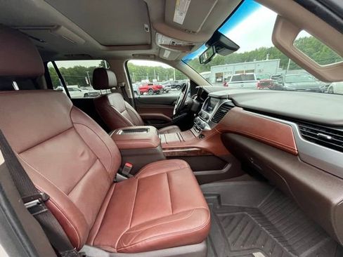 Used 2019 Chevrolet Tahoe Premier image 18
