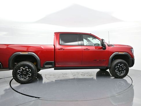 Used 2025 GMC Sierra 2500 AT4X image 8