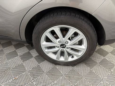 Used 2018 Kia Soul + FWD image 20