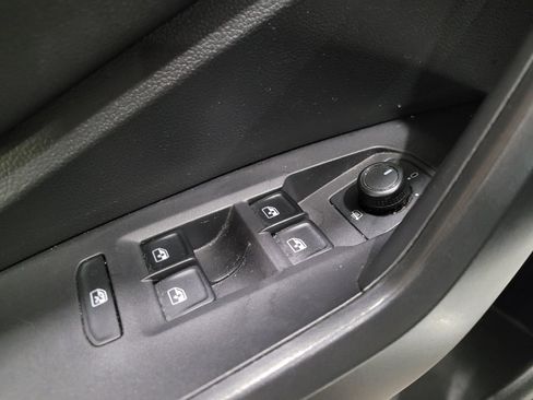 Used 2019 Volkswagen Jetta R-Line image 27