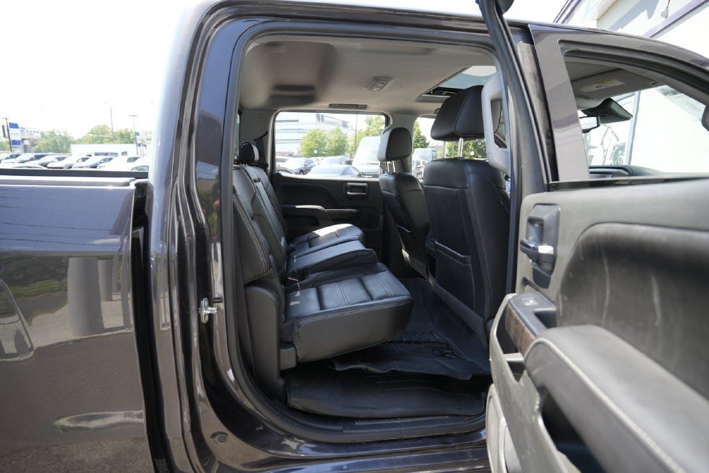 Used 2016 GMC Sierra 1500 Denali w/ Enhanced Driver Alert Package AWD/4WD image 36