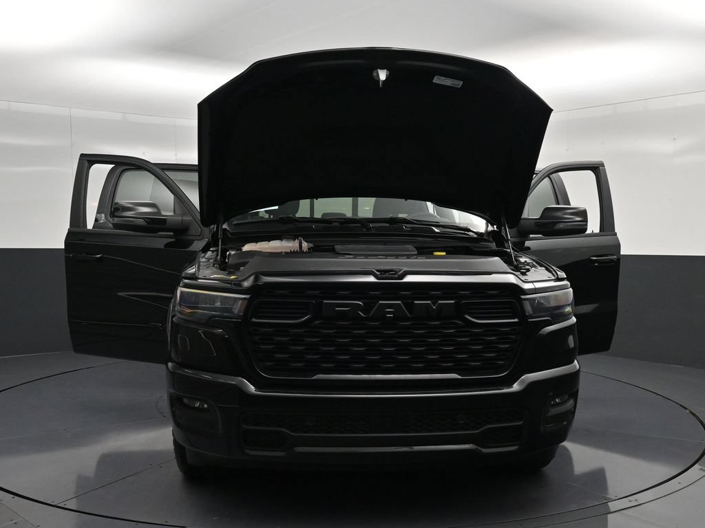 Used 2025 RAM 1500 Big Horn RWD image 32