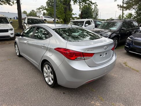 Used 2012 Hyundai Elantra Limited FWD image 7