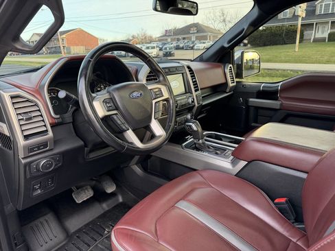 Used 2018 Ford F150 Platinum w/ Equipment Group 701A Luxury image 18