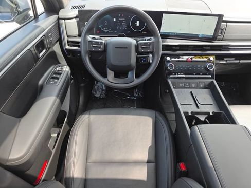 Used 2025 Hyundai Santa Fe Calligraphy FWD image 23