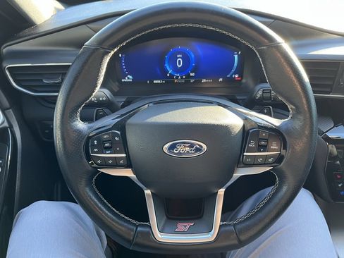 Used 2022 Ford Explorer ST w/ Equipment Group 401A image 10