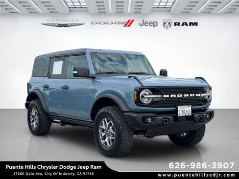 Used 2025 Ford Bronco Badlands AWD/4WD image 1
