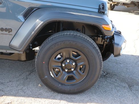 New 2026 Jeep Gladiator Sport AWD/4WD image 10