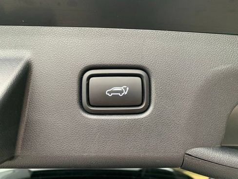 Certified 2024 Hyundai Tucson Limited AWD/4WD image 7