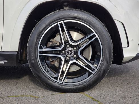 Certified 2023 Mercedes-Benz GLS 450 4MATIC w/ AMG Line Exterior image 11