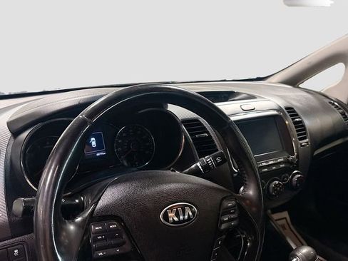 Used 2018 Kia Forte S FWD image 11