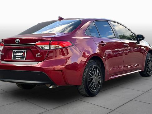 Used 2025 Toyota Corolla LE FWD image 13