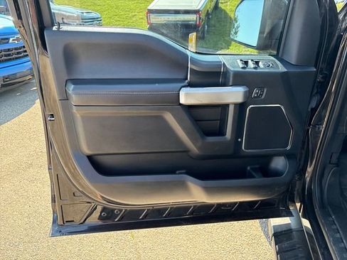 Used 2019 Ford F150 Lariat w/ Equipment Group 502A Luxury AWD/4WD image 7