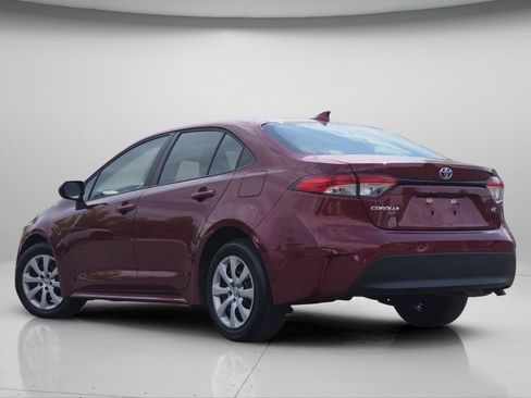 Used 2025 Toyota Corolla LE FWD image 19